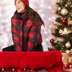 Old Navy Water Resistant Frost Free Red Black Buffalo Plaid Puffer Jacket